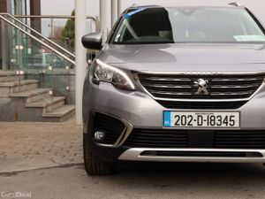 Peugeot 5008 1.2 PureTech 130bhp Allure - Image 3