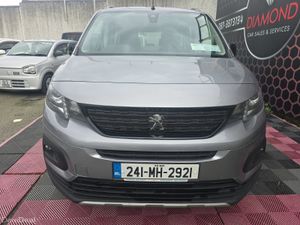 2024 PEUGEOT RIFTER AUTO 7SEAT WHEELCHAIR TAXI - Image 4