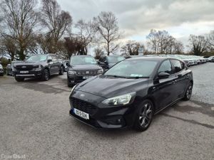 Ford Focus St-line 4DR - Image 3