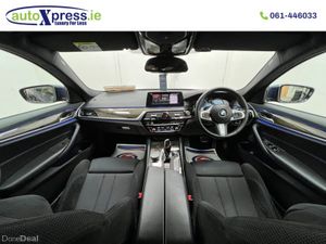 BMW 5-Series 523D M-SPORT Automatic, reversing cam - Image 2