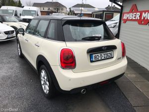 2018 Mini Cooper Hatch - Image 4