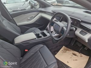 Ford Capri Premium 77kWh Extended Range - Image 4