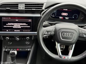 Audi Q3 45 TFSI E S Tronic S line - Image 4