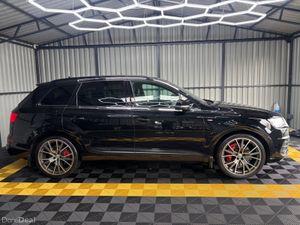Audi Q7 2019 S-Line Black Edition Quattro 7 Seat - Image 2