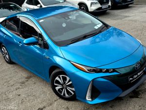 🔥 2019 Toyota Prius 1.8 Plug-In Hybrid • Auto - Image 3