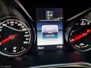 Mercedes-Benz C-Class 2017 hybrid.  Automatic €899 - Image 4