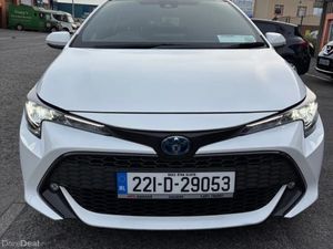2022 Toyota Corolla 1.8 Hybrid Luna Saloon - Image 3