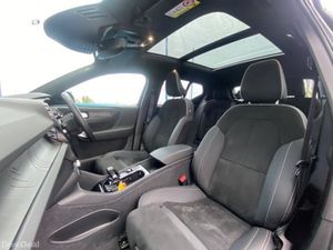 Volvo XC40 T4 ULTIMATE 1.5 PLUG-IN HYBRID // OPENI - Image 2