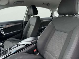 Hyundai i40 Executive 4DR - Image 4