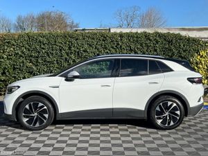 Volkswagen ID.4 PURE STYLE 52KWH // VERY LOW MILEA - Image 4