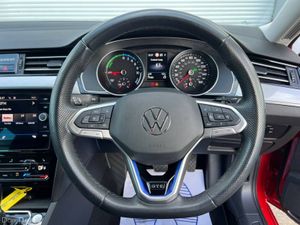 Volkswagen Passat GTE VARIANT 1.4 HYBRID // FULL V - Image 4