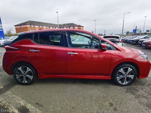 NISSAN LEAF 62KWH E PLUS N-CONNECTA - Image 4