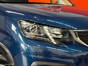 Peugeot Rifter BLUEHDI ALLURE - Image 4