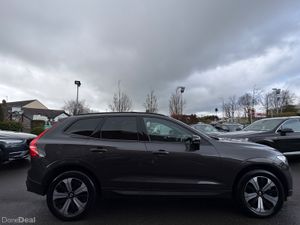 231 Volvo XC60 T6 PHEV Plus Dark AWD Auto - Image 4