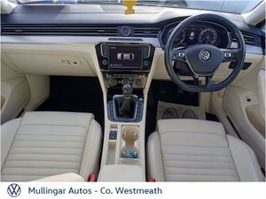 Volkswagen Passat 2.0 TDI 150HP R-Line - Image 2