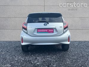 Toyota Aqua 1.5 Hybrid - Image 4