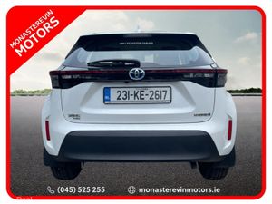 Toyota Yaris Cross CR LUNA 4DR AUTO - Image 4