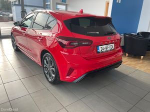 Ford Focus ST-Line  Petrol 1.0 EcoBoost - Image 3
