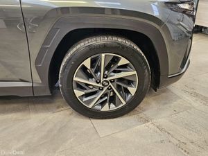 222 HYUNDAI TUCSON - Image 4