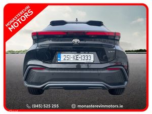 Toyota C-HR HEV SPORT - Image 3