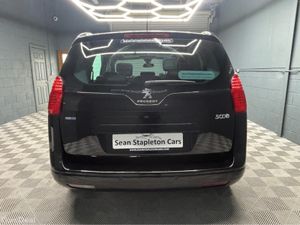 Peugeot 5008 FAMILY 1.6 BLUE HDI 120 L LEATHER - Image 4