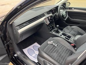 181 Volkswagen Passat High Line - Image 4