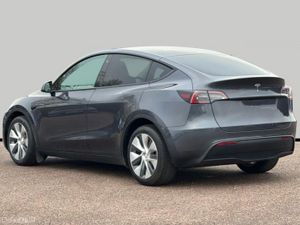 231 Tesla Model Y RWD - Image 2