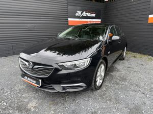 Opel Insignia 1.6 TD TECH LINE NAV 5DR - Image 3