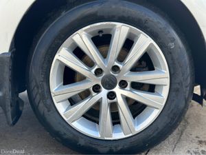 Volkswagen Polo TRENDLINE 1.0 60HP MANUAL 5SPEED 5 - Image 4