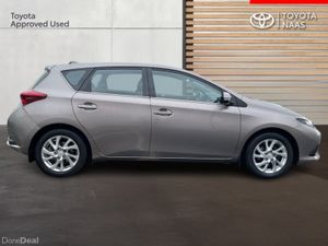 Toyota Auris 1.2T 5DR LUNA 4DR - Image 3