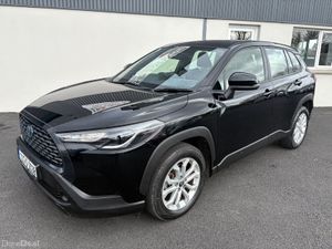 232 Toyota Corolla Cross 1.8 Hybrid Luna Auto - Image 2