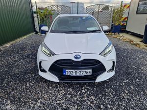 2020 Toyota Yaris Hybrid NCT 03/28 TAX 06/26 - Image 3