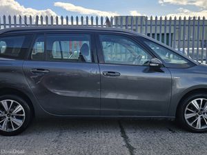 Citroen C4 2016 (AUTOMATIC 7 SEATER) - Image 4