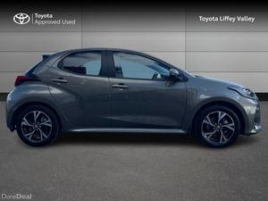 Toyota Yaris YARIS LUNA SPORT HYBRID - Image 3