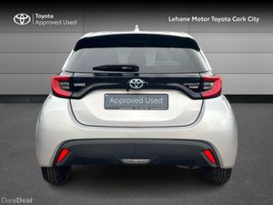 Toyota Yaris HYBRID L/SPORT - Image 4