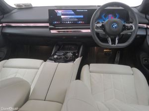BMW 5-Series 530e M Sport Saloon - Image 4