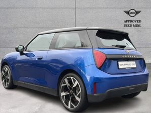 Mini Cooper Cooper SE - Image 3