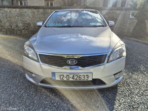 Mint Kia Ceed 2012 COMES WITH NEW NCT - Image 2