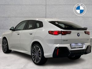 BMW iX2 eDrive20 M Sport - Image 3