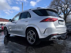 201 MERCEDES GLE300CDI AMG LOW KMS - Image 4