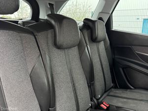 Peugeot 5008 2019 seven seater hi spec - Image 4