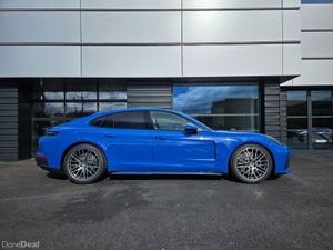 Porsche Panamera Panamera 4 E-Hybrid - Image 4