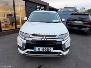 4X4 Plug-in Hybrid - High Spec - Like New - Image 3