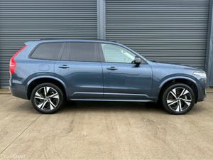 Volvo XC90 T8 PHEV PLUS DARK AWD 5DR * 7 seater * - Image 3