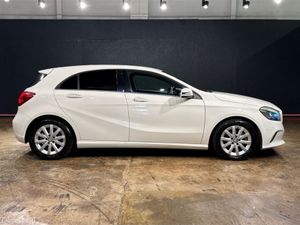 Mercedes-Benz A-Class 1.6 AUTOMATIC - HALF BLACK L - Image 3