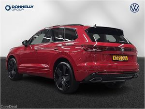 Volkswagen Touareg Diesel Estate Black Edition - Image 4