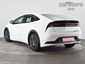 Toyota Prius 1.8 Hybrid Luxury with Sat Navi & JBL - Image 3