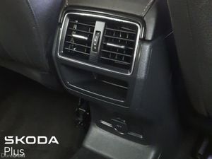Skoda Karoq **AUTOMATIC**STYLE MODEL  2.0TDI - Image 3