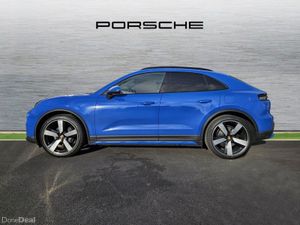Porsche Macan 4 - Image 3