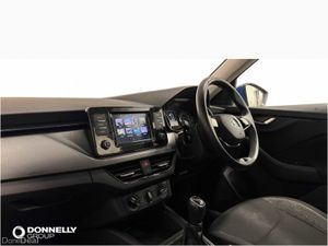 Skoda KAMIQ Hatchback S - Image 2